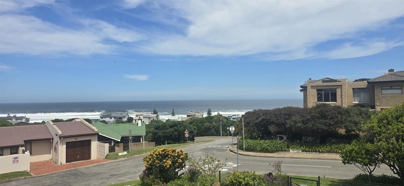 4 Bedroom Property for Sale in Glentana Western Cape